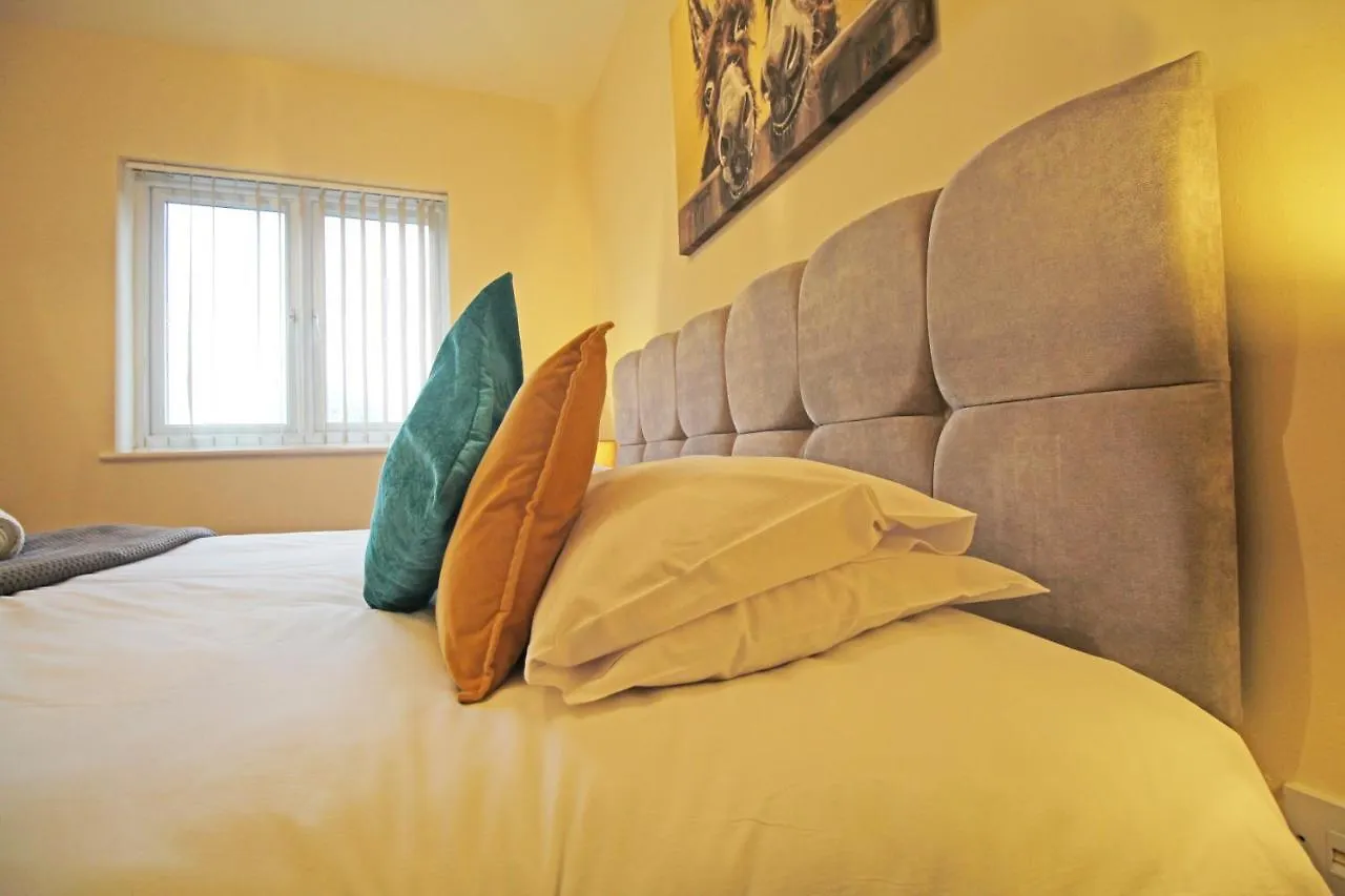 Дом отдыха Canal Side Apartment In Честер